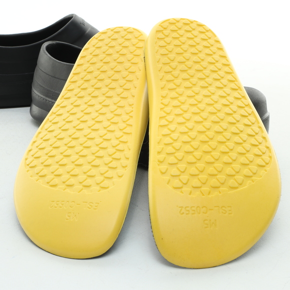 TredSafe All Rubber Slip-on Clog • Women's 7 Men's 5 • Black - Picture 14 of 16